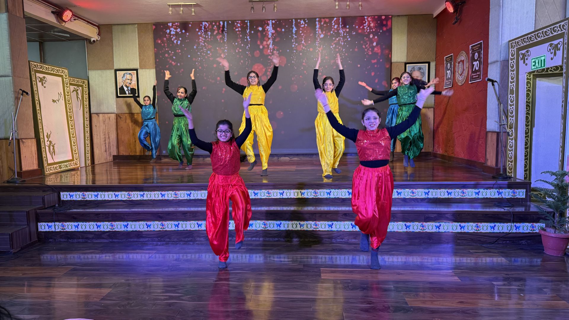 Random Gallery Image